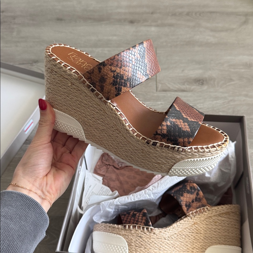NIB Franco Sarto Wedge